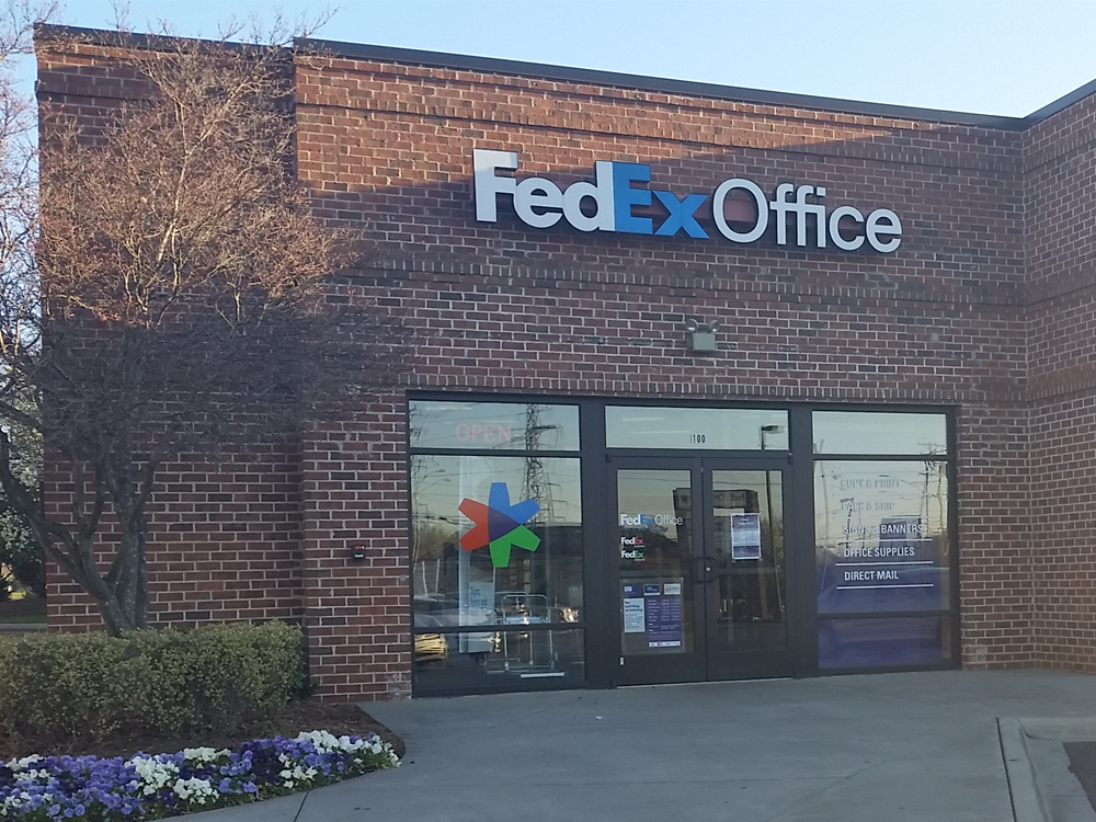 fedex-office-print-ship-center-301-e-woodlawn-rd-charlotte-nc-28217