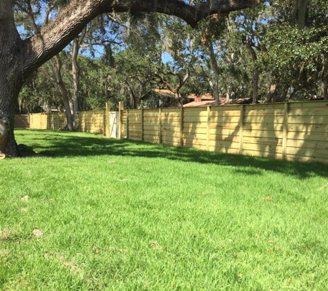 D-Fence Company Florida - Saint Augustine, FL. Big backyards? No problem!