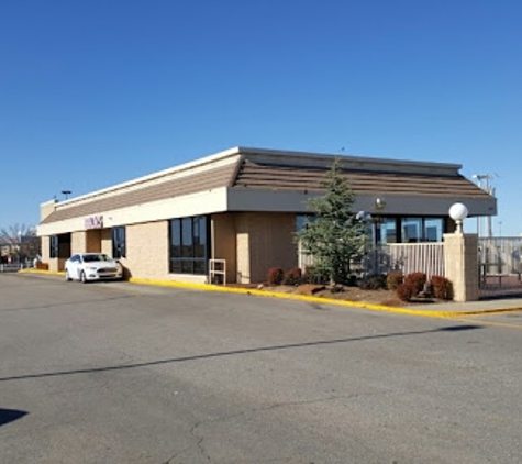 Braum's Ice Cream and Dairy Store - Yukon, OK