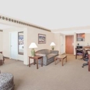Wingate by Wyndham Green Bay/Airport - Hotels