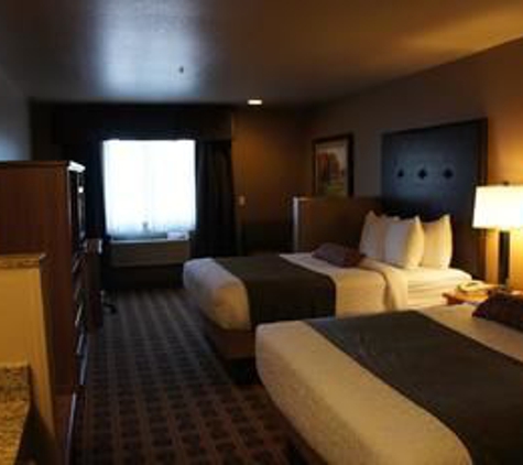 Best Western Plus Yakima Hotel - Yakima, WA