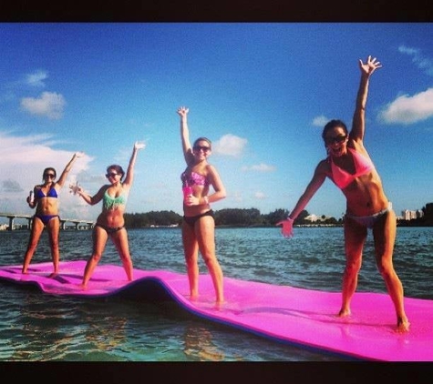 Makin Waves - Clearwater Beach, FL