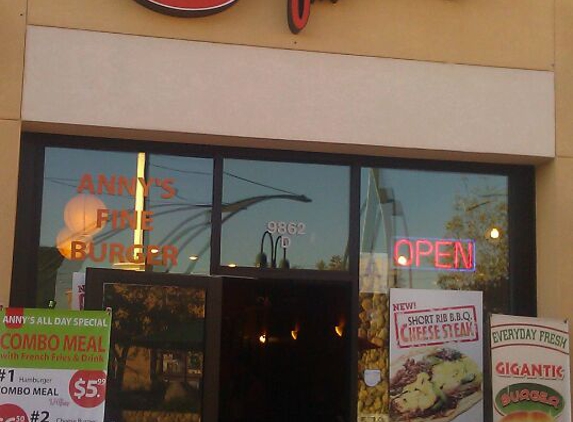 Anny's Fine Burger - Santee, CA