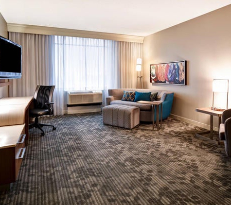 Courtyard by Marriott - Louisville, KY