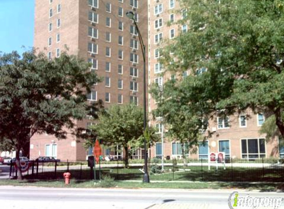 Schneider Apartments - Chicago, IL