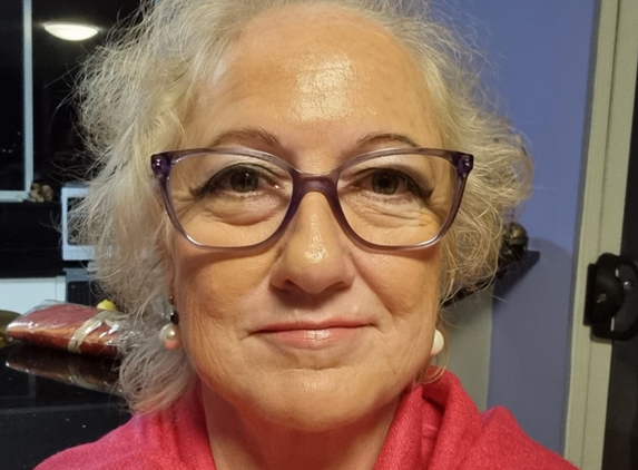 Glenda May Psychic Medium - The Entrance, NSW