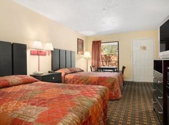 Super 8 by Wyndham Decatur/Lithonia/Atl Area - Decatur, GA