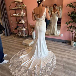 Full Moon Bridal - La Jolla, CA