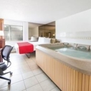 Ramada Inn - Hotels