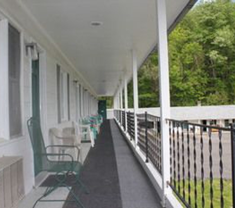 Green Valley Motel - Williamstown, MA