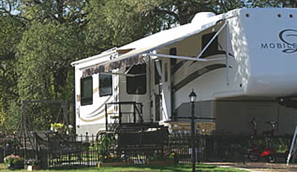 La Hacienda RV Resort & Cottages - Austin, TX