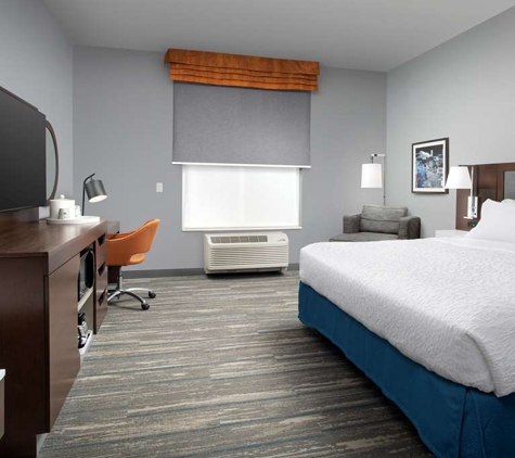 Hampton Inn & Suites Rapid City Rushmore - Rapid City, SD