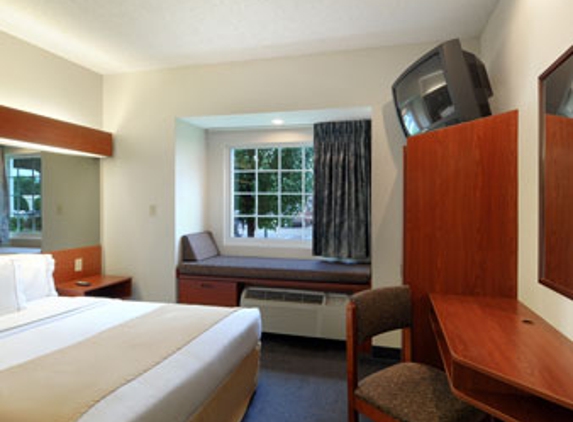 Microtel Inn & Suites by Wyndham Bossier City - Bossier City, LA