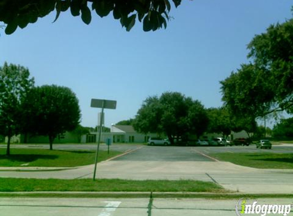 Holy Cross Lutheran Church LCMS - Arlington, TX