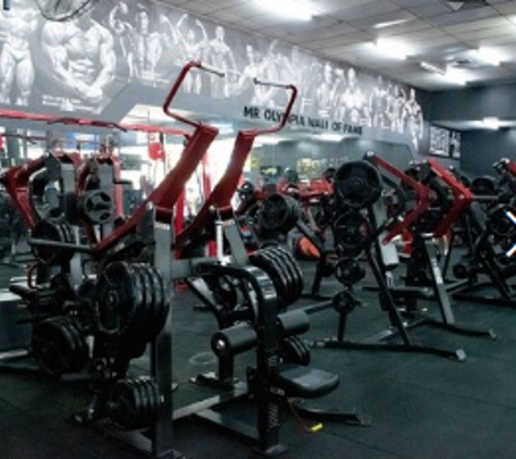 Muscle & Fitness 24 Hr Gym - Kirwan, QLD