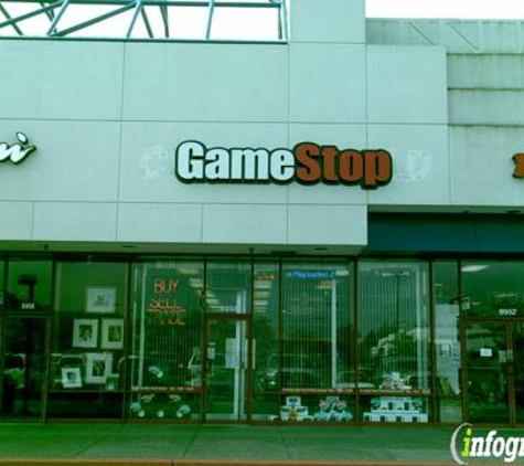 GameStop - Clackamas, OR