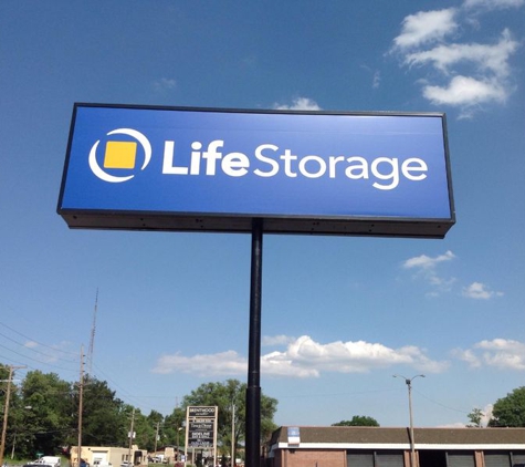 Life Storage - Saint Louis, MO