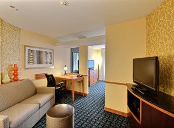 Fairfield Inn & Suites - Oak Creek, WI