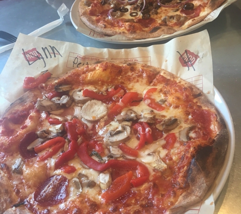 Mod Pizza Issaquah - Issaquah, WA