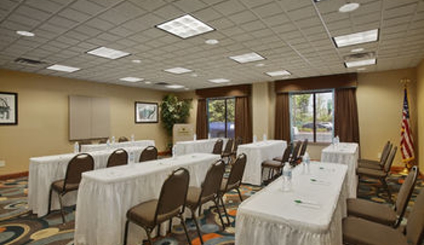 Wingate by Wyndham Wilmington - Wilmington, NC