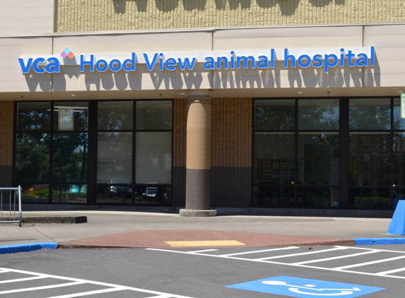 VCA Hood View Animal Hospital - Clackamas, OR