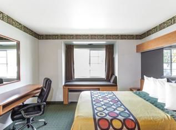 Super 8 by Wyndham Pride Midvale/Midvalley/Salt Lake City - Midvale, UT