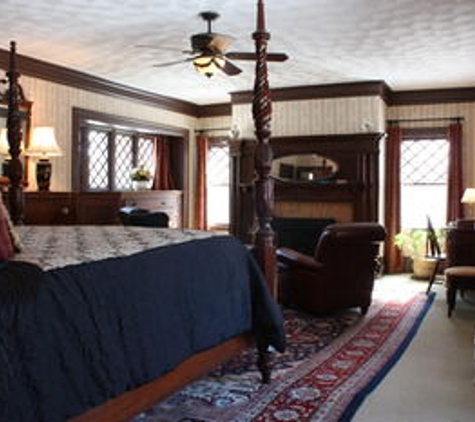 Manor House Inn - Norfolk, CT