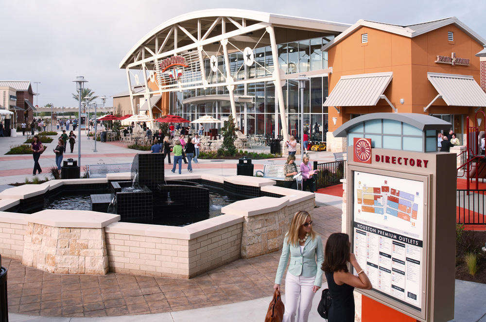 Tory Burch Outlet Store at Houston Premium Outlets