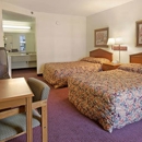 Super 8 by Wyndham Atlanta Northeast GA - Motels