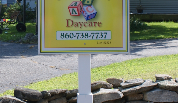 Mindy's Country Kids Home Daycare - Barkhamsted, CT