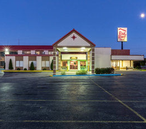 Red Roof Inn - Norton Shores, MI