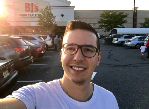 BJ's Wholesale Club - North Bergen, NJ