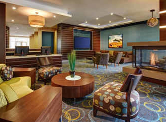 Fairfield Inn & Suites - Carlsbad, CA