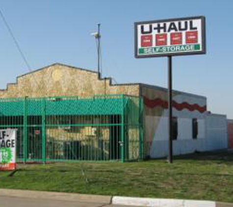 U-Haul Moving & Storage of Red Bird Lane - Dallas, TX