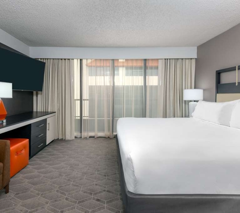 Embassy Suites by Hilton Dallas Park Central Area - Dallas, TX