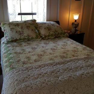Three Sisters Cottages Bed and Breakfast - Jefferson, TX. Comfy beds with fluffy pillows and soft sheets!