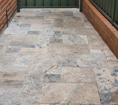 Luxore - Dover Heights, NSW. Side entrance