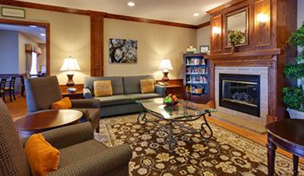 Country Inns & Suites - Hixson, TN