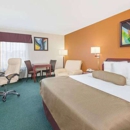 Wingate by Wyndham Somerset - Hotels