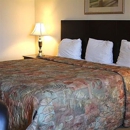 Days Inn by Wyndham Indianapolis Northeast - Motels