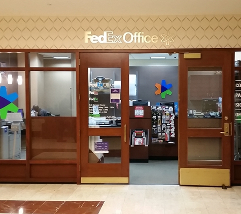 FedEx Office Print & Ship Center - Boston, MA