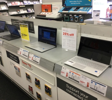 Staples - Lauderhill, FL