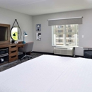 Hampton Inn & Suites Greensboro Downtown - Hotels