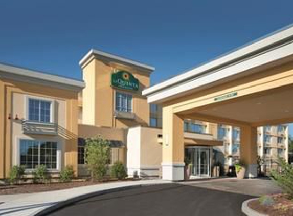 La Quinta Inn & Suites Manchester - Manchester, NH