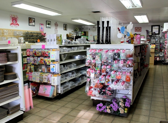 Lumi Cake Supply & Party Decor - Rialto, CA