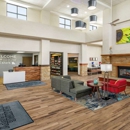 Hampton Inn & Suites Springfield - Hotels