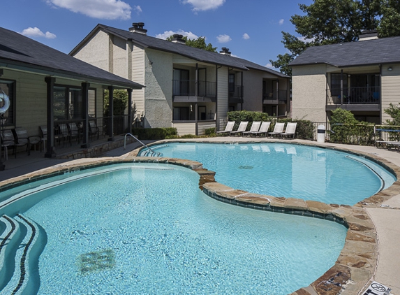 Kensington Station Apartments Homes - Bedford, TX