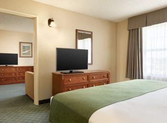 Country Inns & Suites - Meridian, ID