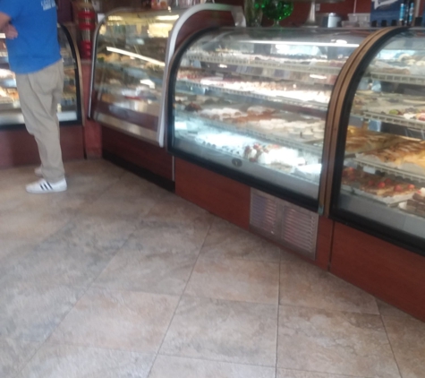 Buenos Aires Bakery Bakery & Cafe - Pembroke Pines, FL