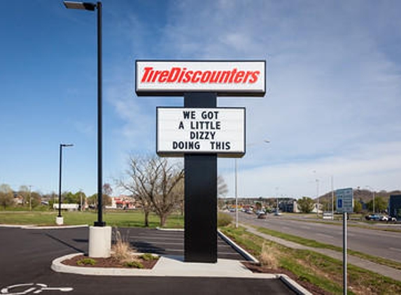 Tire Discounters - Oak Ridge, TN